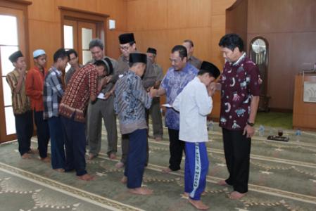 Peringati Maulid Nabi, PTPN IV Santuni Anak Yatim Piatu